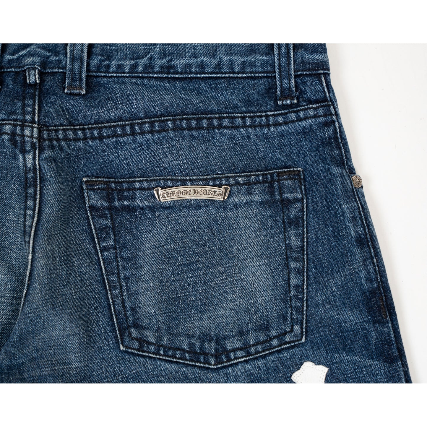 White Patch Vintage Dark Wash