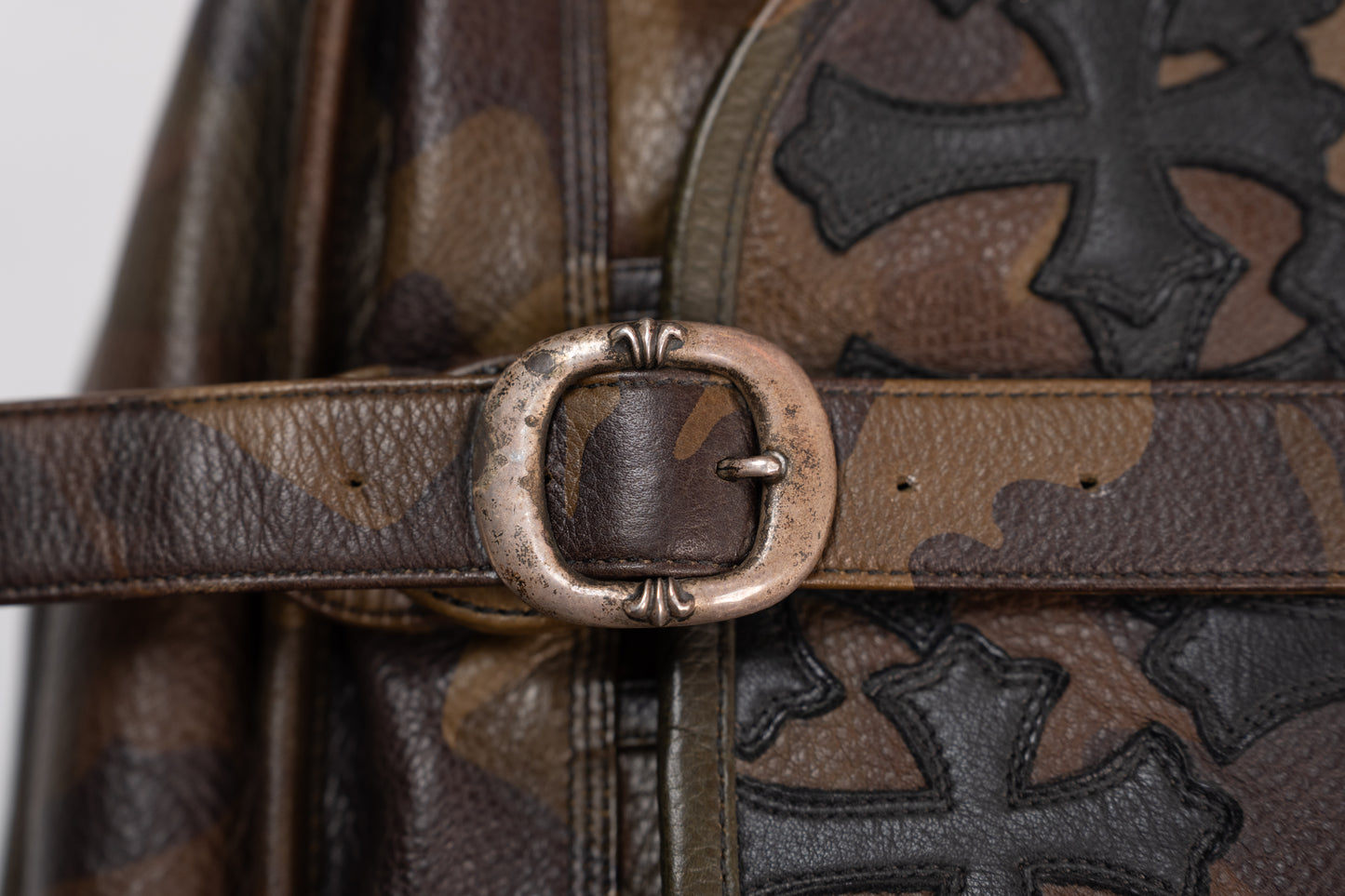 1/1 XL Camo Leather Messenger Bag With Black Cross Patches