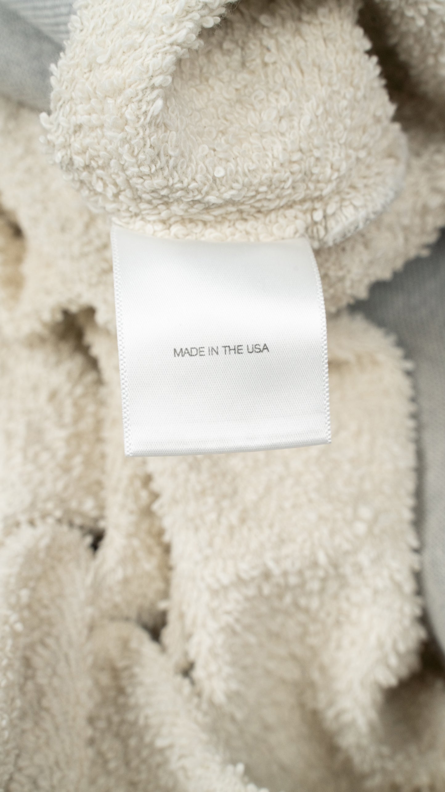 The Dream that Won't Go Away Raglan Sweatshirt 'Heather Grey'