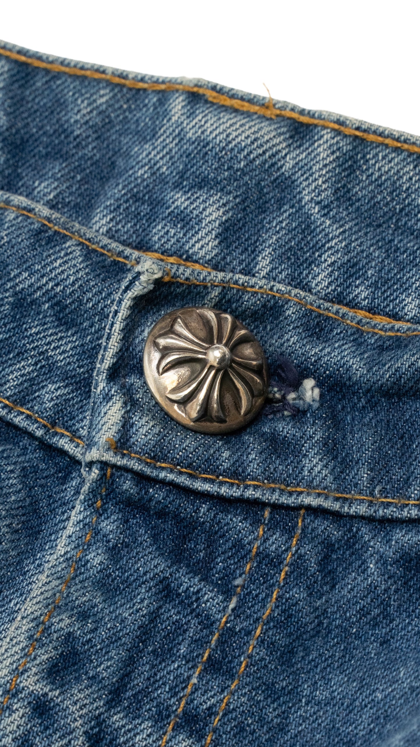 517 Levi's Black Cross Patch Jeans