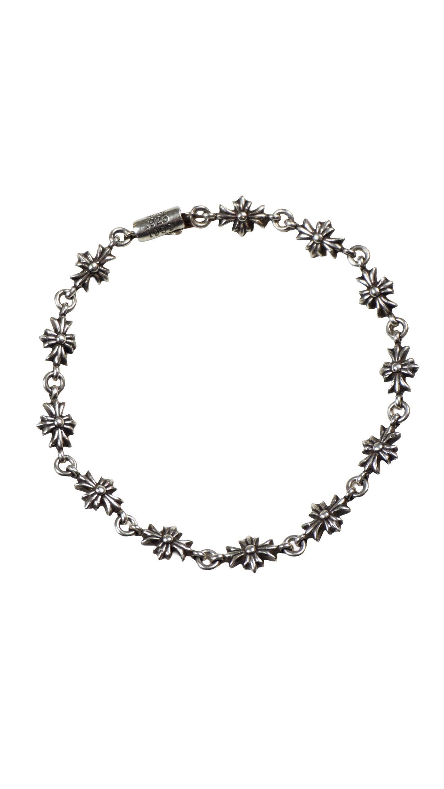 Silver Tiny E Bracelet