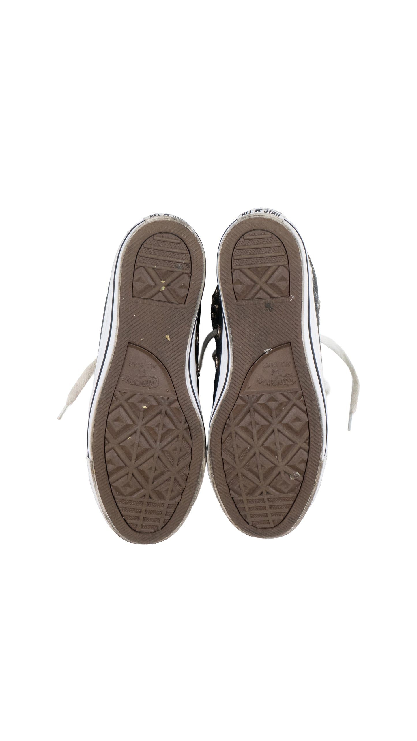 White Cross Patch Converse Chuck 70