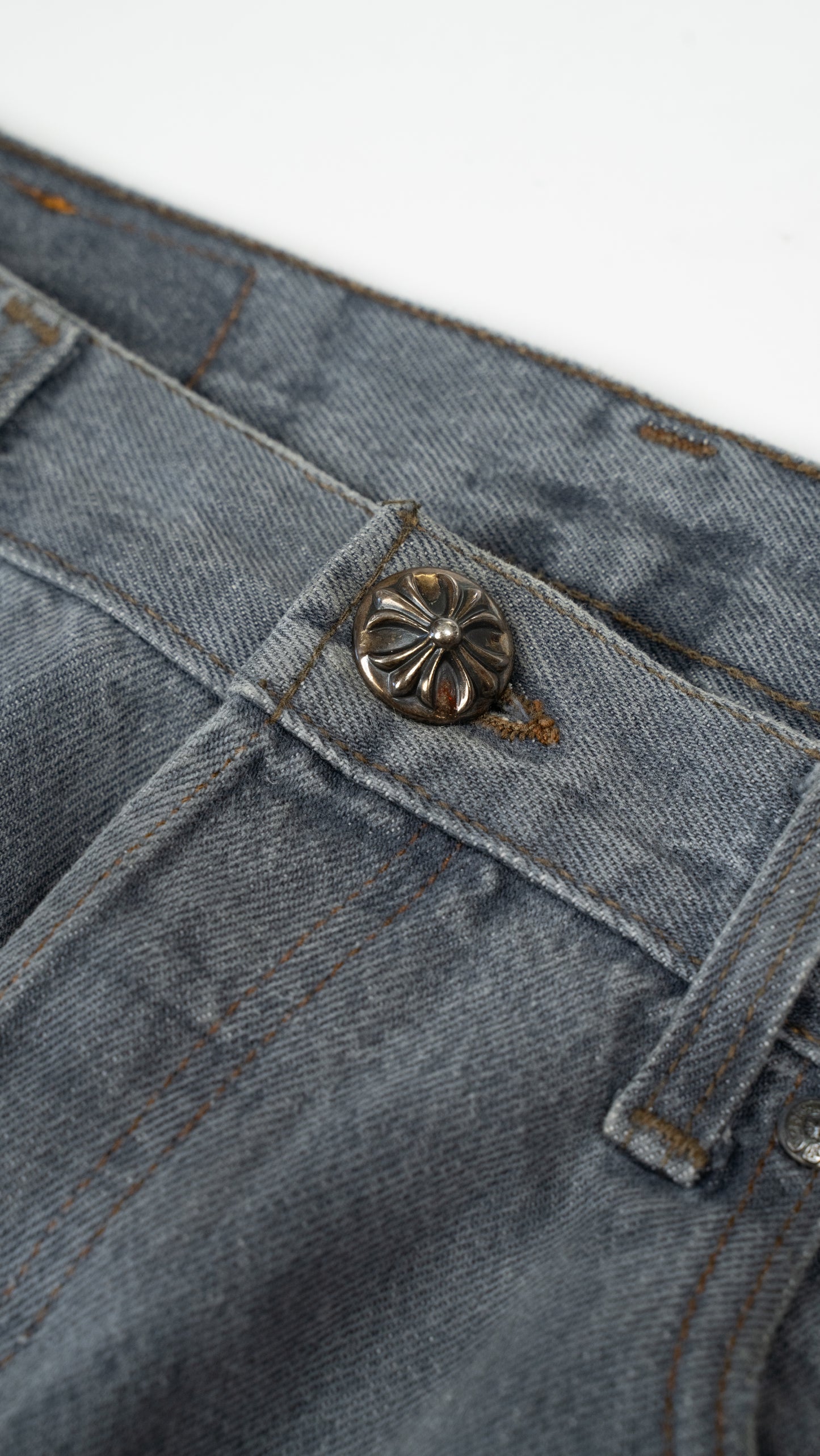 501 Levi's Silver Pony Hair Cross Patch Denim