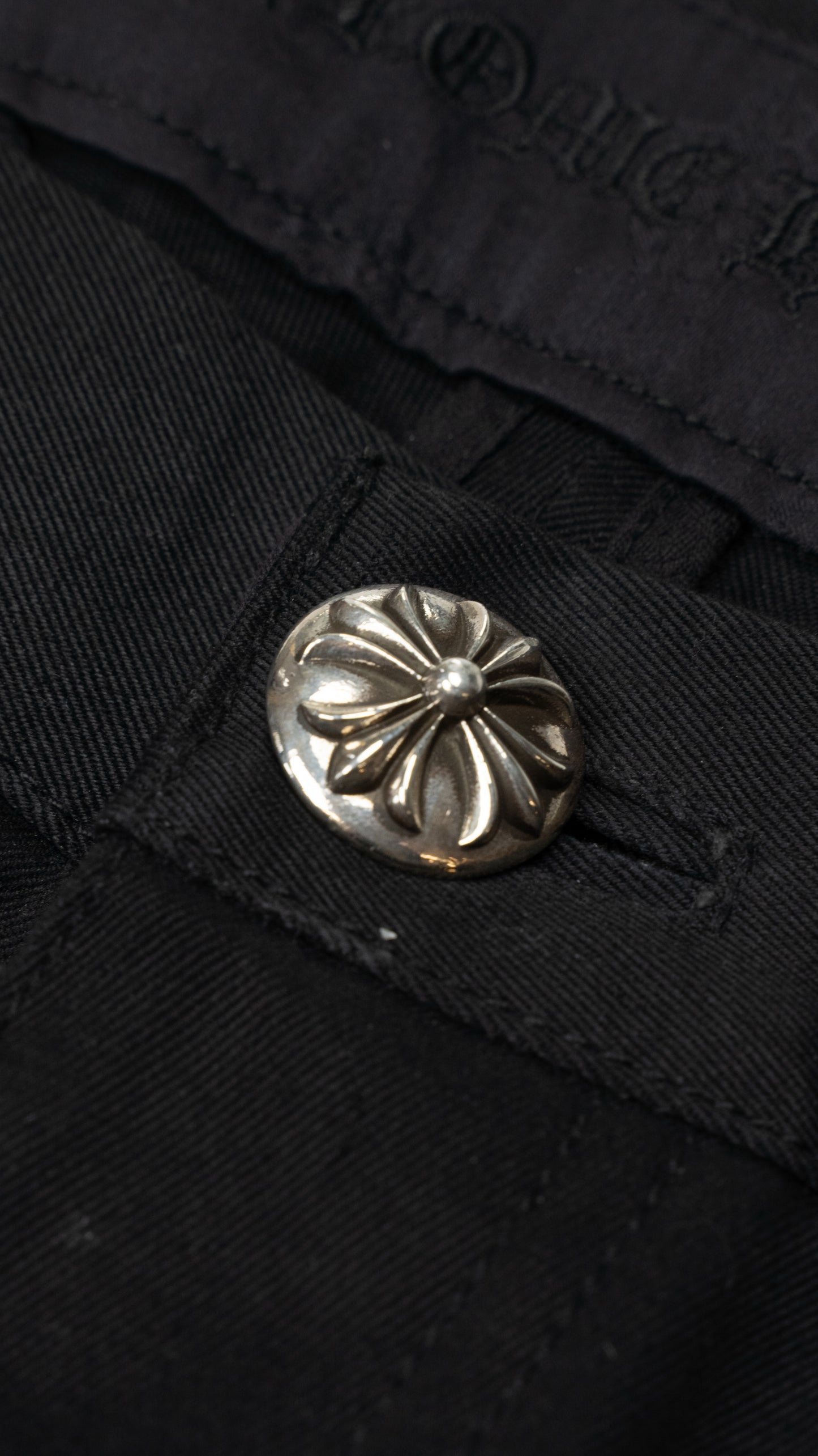 Camouflage Cross Black Chinos Jeans