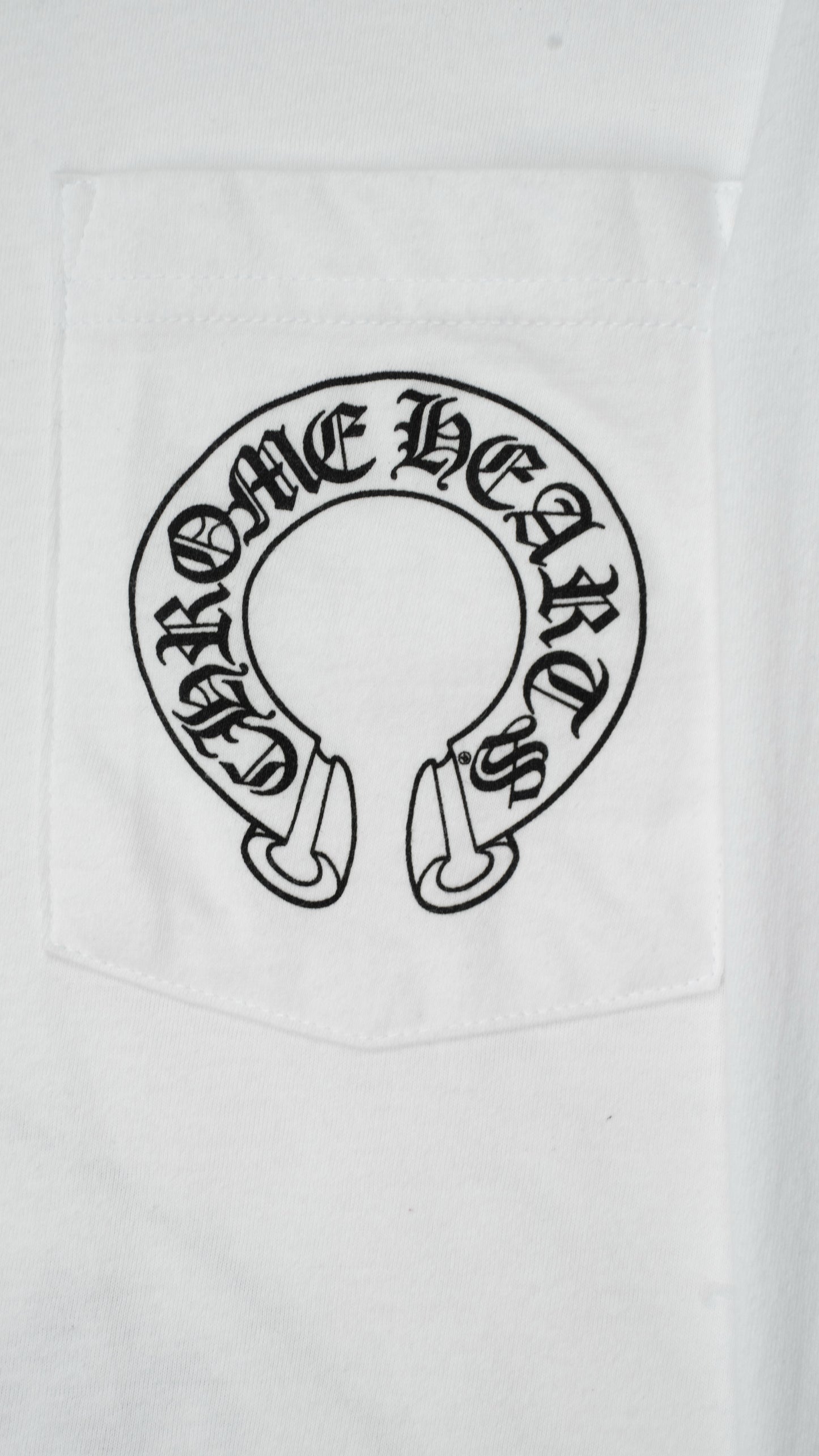 White' Floral Horseshoe Pocket Long Sleeve