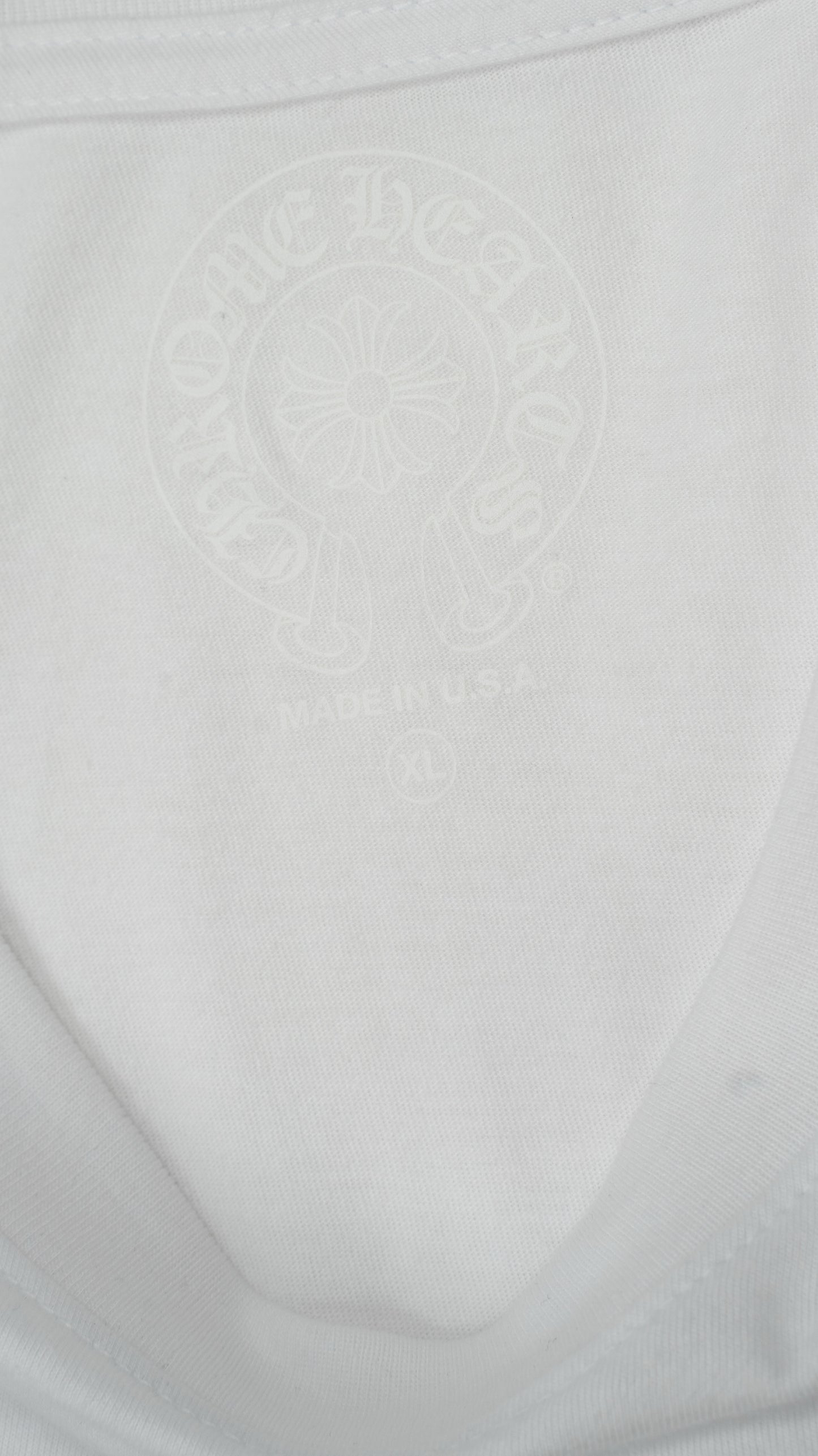 White' Floral Horseshoe Pocket Long Sleeve