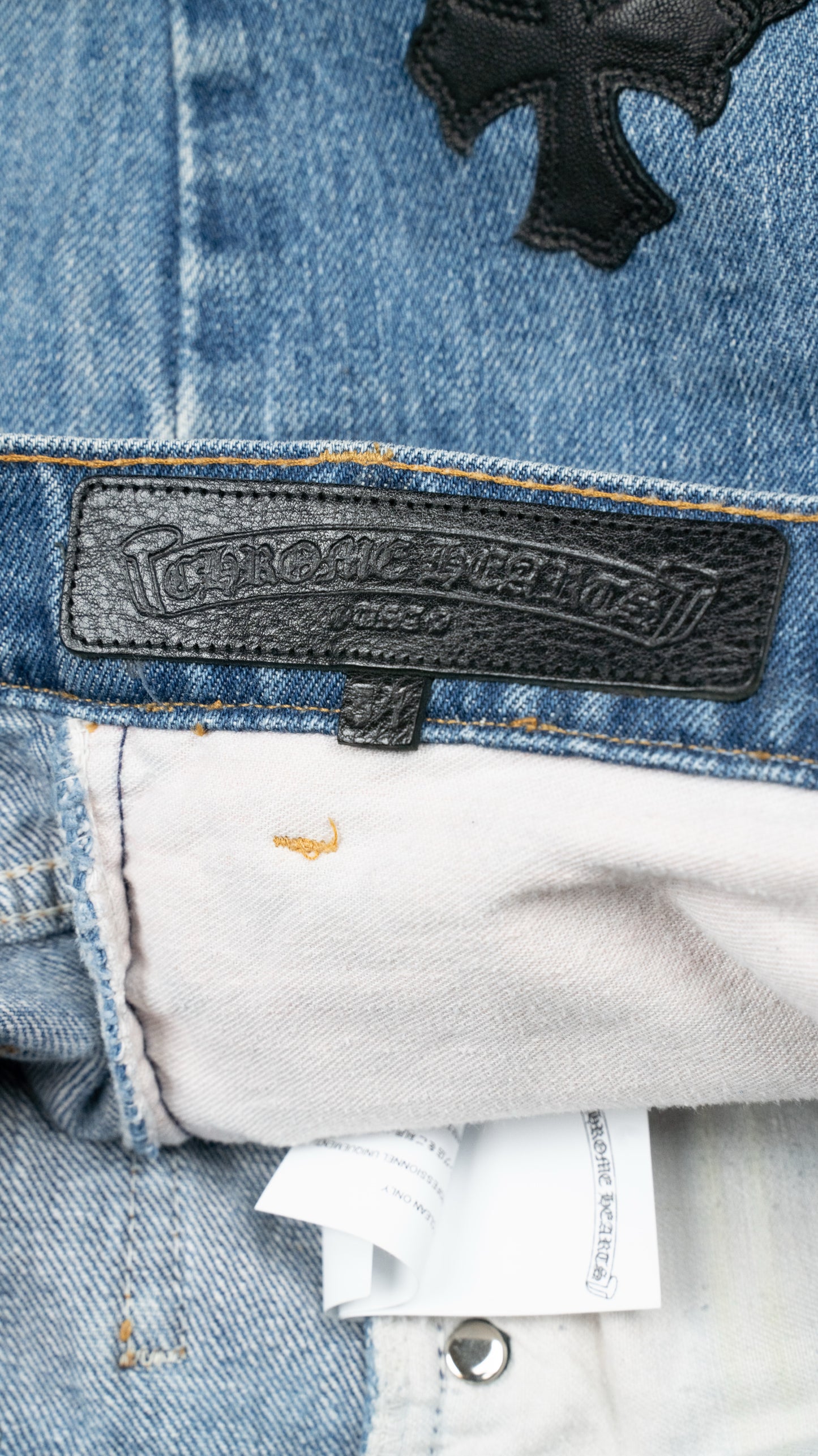 517 Levi's Black Cross Patch Jeans