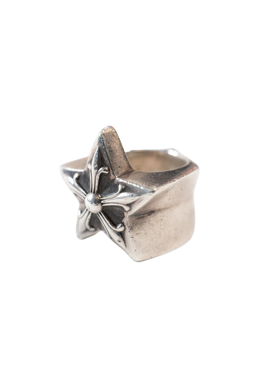5 Point Star Ring