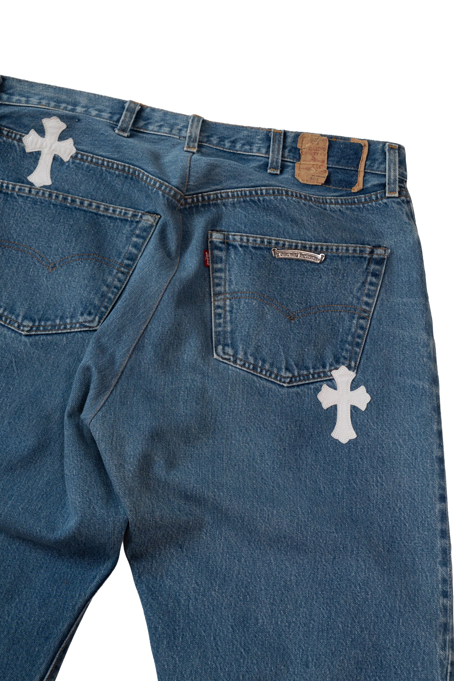 White Cross Patch 501 Levi's Jeans